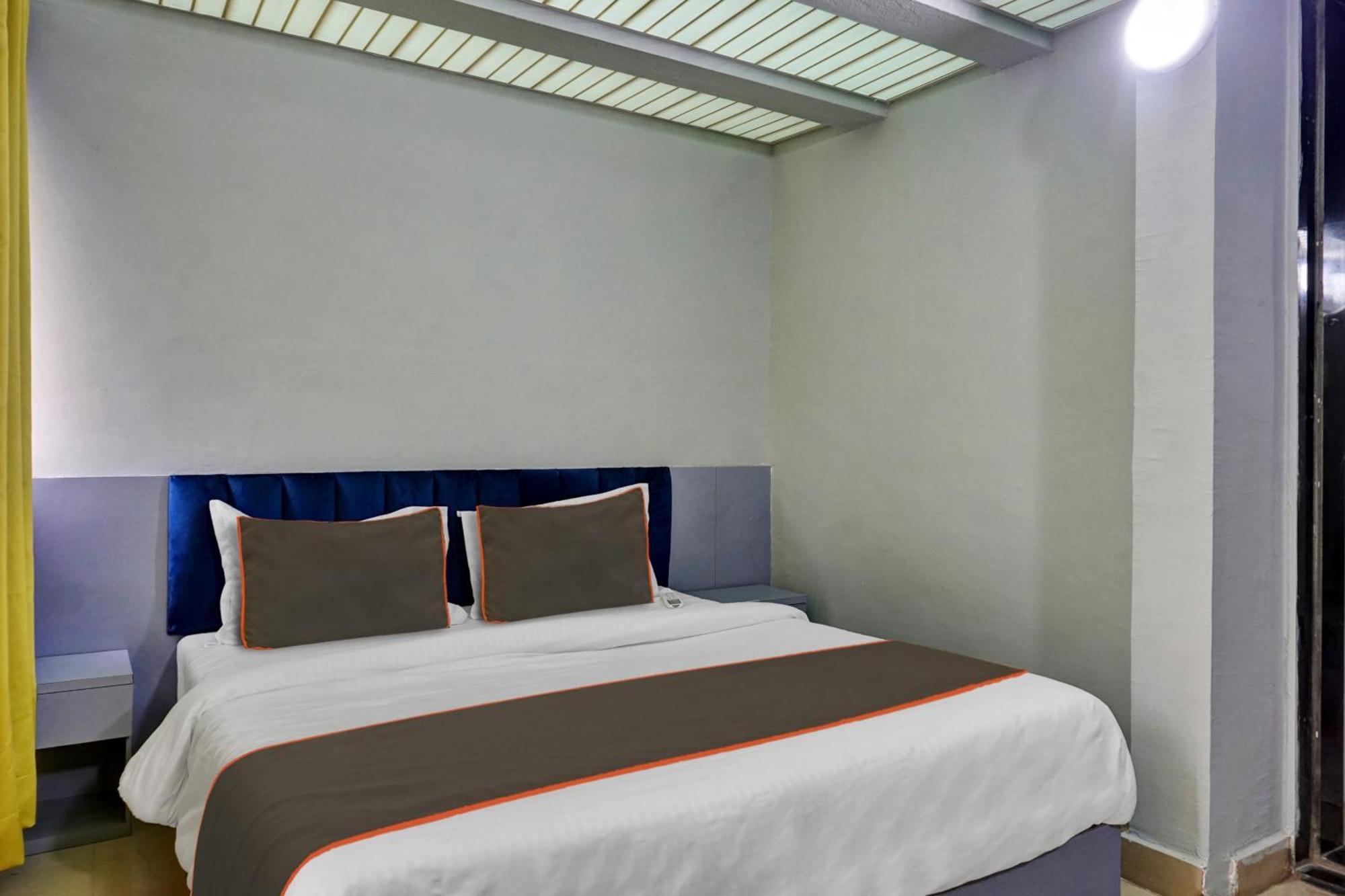 Collection O Baner Executive Stays プネ エクステリア 写真