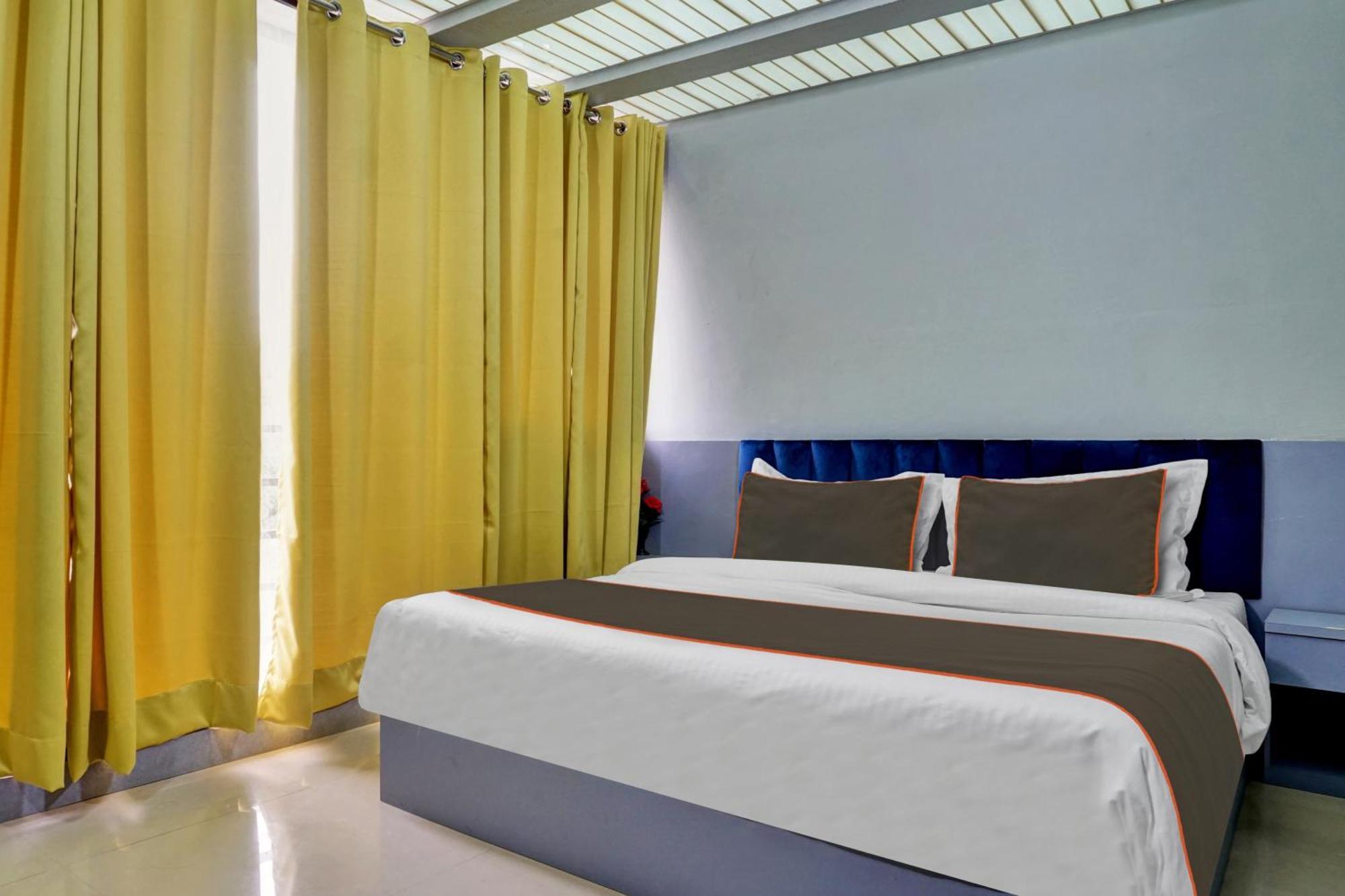 Collection O Baner Executive Stays プネ エクステリア 写真
