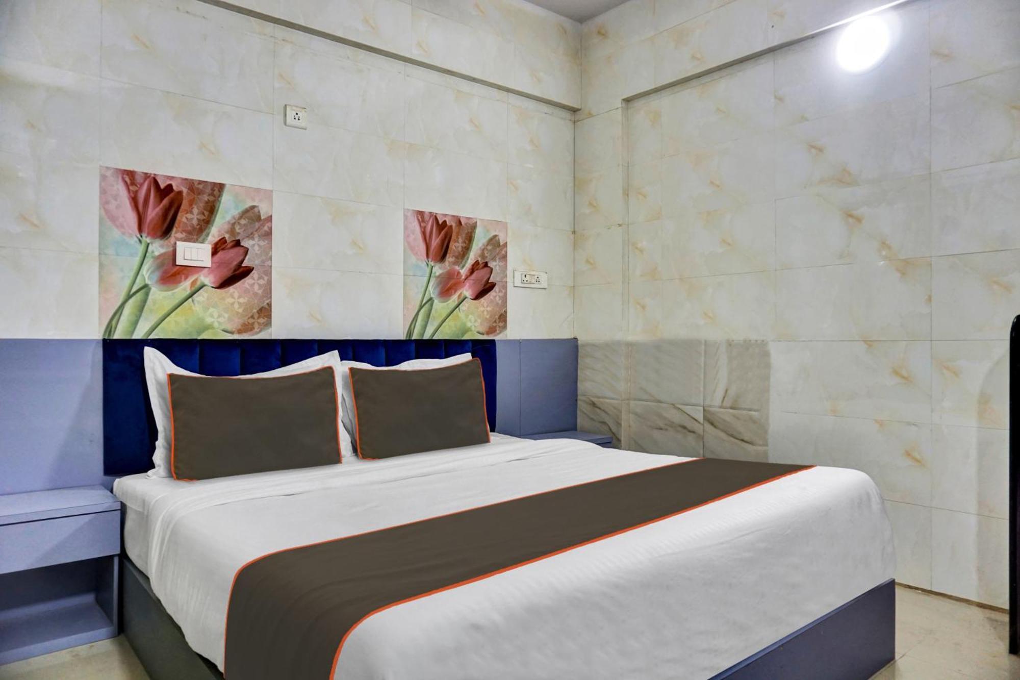 Collection O Baner Executive Stays プネ エクステリア 写真